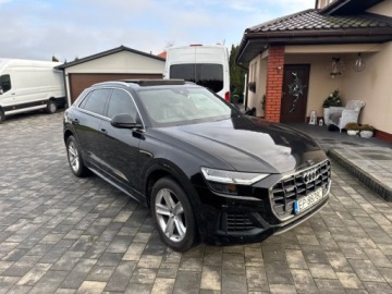 Audi Q8 SUV 3.0 55 TFSI 340KM 2019 Audi Q8 3.0 Benz Quattro Bogate Wyposazenie 3.0 Benzyna 340KM, zdjęcie 3