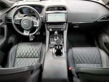 Jaguar F-Pace SVR 5.0 V8 550KM 2019 Jaguar F-Pace 2019, 5.0L, 4x4, SVR, od ubezpieczalni 5.0 Benzyna 550KM, zdjęcie 6