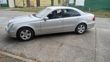 Mercedes Klasa E W211 Sedan W211 2.7 (270 CDI) 177KM 2002 MERCEDES BENZ- E270 CDI, zdjęcie 4