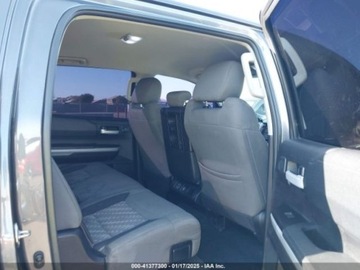 Toyota Tundra II 2020 Toyota Tundra 2020r., SR5, od ubezpieczalni 5.7 Benzyna 381KM, zdjęcie 10