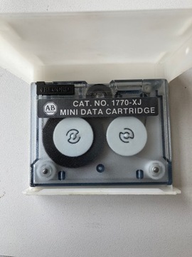 Мини-картридж данных Allen Bradley 1770-XJ