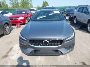 Volvo S60 III 2021 Volvo S60 T6 Momentum 2021 2.0l 2.0 Benzyna 330KM, zdjęcie 7