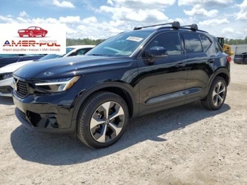 Volvo XC40 2023 Volvo XC 40 2023r, Plus, 4x4, 2.0L 2.0 Benzyna 252KM