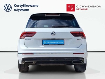 Volkswagen Tiguan II SUV 2.0 TSI 230KM 2018 Volkswagen Tiguan Highline Naped 4x4 automat 2.0 Benzyna 230KM, zdjęcie 5