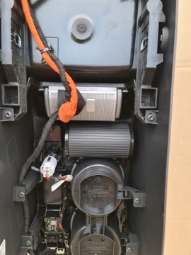 VW ARTEON R FL 2021R R-LINE TUNEL CENTRÁLNÍ OPRAVA HNÍZDO 230V PANEL KLIMA