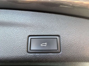 Volkswagen Sharan II Van Facelifting 1.4 TSI 150KM 2021 Volkswagen Sharan Highline Panorama Hak Tempomat ACC 7os Serwis ASO, zdjęcie 20