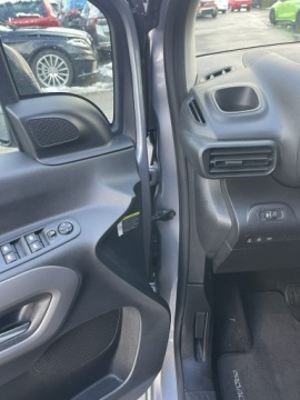 Toyota 2024 Toyota Proace City Verso Automat Podgrzewan 7os., zdjęcie 5