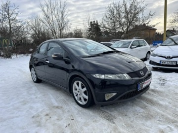 Honda Civic VIII Hatchback 3d 1.8 i-VTEC 140KM 2008 Honda Civic 1.8 benzyna 140 KM/Manula, zdjęcie 3