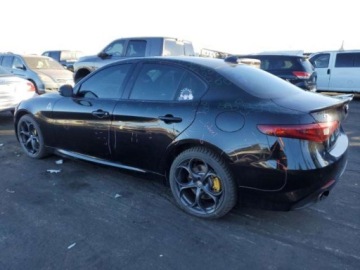 Alfa Romeo Giulia II Sedan 2.0 TBi 280KM 2019 Alfa Romeo Giulia 2019 Alfa Romeo Giulia TI 2.0 Benzyna 280KM, zdjęcie 2