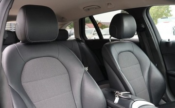 Mercedes Klasa C W205 Kombi Facelifting 1.6 200d 160KM 2018 Mercedes-Benz Klasa C LED, Czujniki Kamer, NAVI, Grzane el. reg. , Fotele, zdjęcie 14