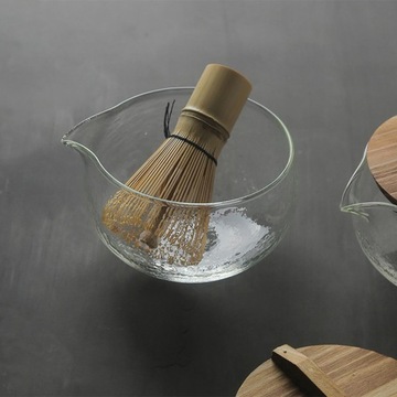 Ręcznie robiona, teksturowana szklana miska na Matcha, odporna na ciepło, bambusowa do biura