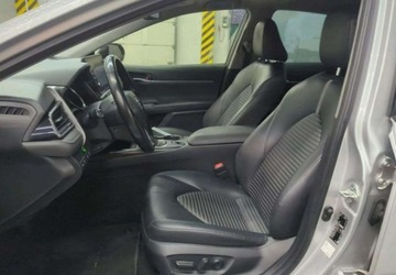 Toyota Camry IX Sedan 2.5 Hybrid Dynamic Force 218KM 2021 Toyota Camry Salon Polska Automat Navi Kamera Led 1 Wlasciciel FV23, zdjęcie 7