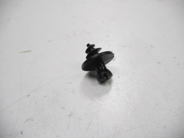 Винт, зажим коврового покрытия Opel Kadett E Ascona C OE 90187148