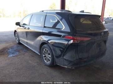 Toyota Sienna III 2022 Toyota Sienna LE 2022 2.5l 2.5 Hybryda 189KM, zdjęcie 3