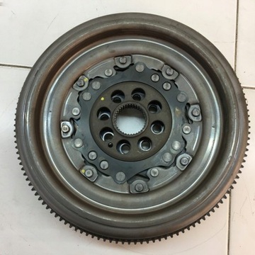 KOLO DVOUHMOTNÉ IDEALNI VW GOLF VII 5G0 2.0 TSI 14R