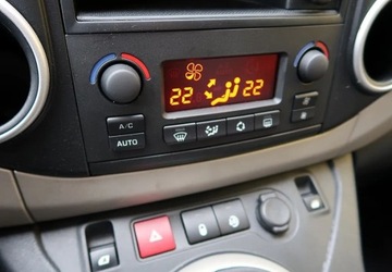 Peugeot Partner II Tepee Facelifting 2015 1.6 BlueHDi 100KM 2016 Peugeot Partner Climatronic, PDC, Tempomat, FVAT-Marza 1.6 Diesel 99KM, zdjęcie 18