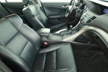 Honda Accord VIII Sedan 2.0 VTEC 156KM 2010 Honda Accord 2.0 i-VTEC, GAZ, Skóra, Klima, zdjęcie 6