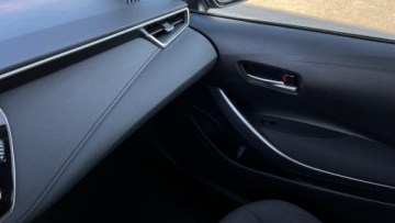 Toyota Corolla XII Sedan Facelifting 1.5 VVT-i 125KM 2023 Toyota Corolla 1.5 Benzyna 125 km tylko 32 tys. przebiegu 1.5 Benzyna 125KM, zdjęcie 30