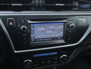 Toyota Auris II Hatchback 5d Valvematic 130 132KM 2014 Toyota Auris 1.6 Valvematic, Salon Polska, Navi, zdjęcie 11
