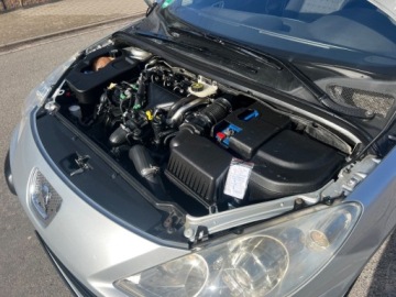 Peugeot 307 II Kombi 2.0 HDi 16V FAP 136KM 2006 Peugeot 307 307 SW Klimatyzacja Parktronic Panorama Dach El.Szyby El.Luste, zdjęcie 23