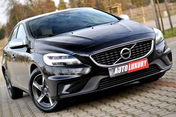 Volvo V40 II Hatchback Facelifting 2.0 D2 120KM 2017 Volvo V40 LiFt Full Led R-Design Digital Alcantara, zdjęcie 3