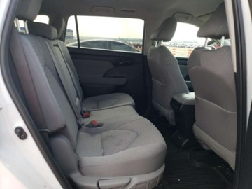 Toyota Highlander III 2023 Toyota Highlander L, 2023r., 2.4L 2.4 Benzyna 265KM, zdjęcie 9