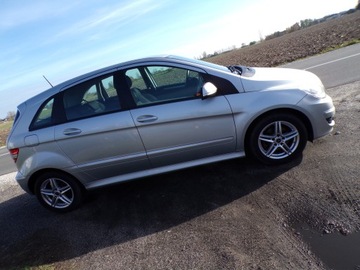 Mercedes Klasa B W245 180 CDI 109KM 2011 MERCEDES B -KLASA 2.0 CDI 109 KM ZAREJESTROWANY ZAMIANA, zdjęcie 3