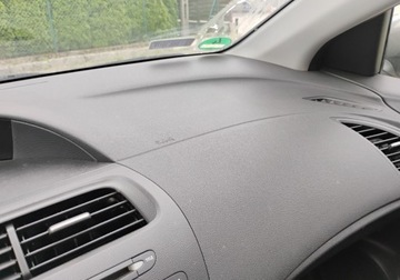 Honda Civic VIII Hatchback 3d 1.4 i-VTEC 100KM 2009 Honda Civic 2009r, 1.4 Benzyna. Lekko uszkodzony lewy bok. Jezdzi. 1.3, zdjęcie 14