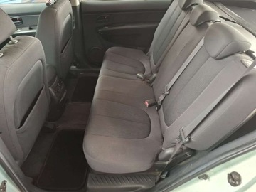 Kia Carens III 2.0 i 16V 144KM 2007 Kia Carens Piekna klimatyzacja bez rdzy 2.0 Benzyna 145KM, zdjęcie 26