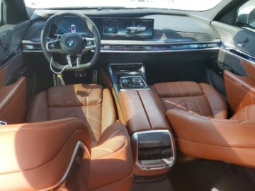 Hyundai Santa Fe V 2024 BMW i7 EDrive50 2024 Elektryczny 449KM, zdjęcie 8