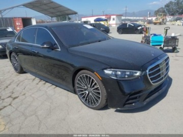 Mercedes Klasa S W223/V223 2022 Mercedes-Benz Klasa S 580 4Matic 2022 4.0 Benzyna 496KM, zdjęcie 6