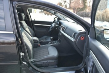 Opel Vectra C Kombi 2.8 V6 turbo ECOTEC 250KM 2008 Opel Vectra 2.8 250KM Manual 2008r. Skóra, zdjęcie 10