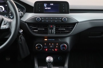 Ford Focus IV Hatchback 1.0 EcoBoost 125KM 2019 Ford Focus 1.0 EcoBoost, Salon Polska, Serwis ASO, zdjęcie 11