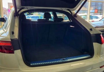 Audi Q8 SUV 3.0 45 TDI 231KM 2023 Audi Q8 Salon Polska Sline zawieszenie pneumatyczne , radary,marix 3.0, zdjęcie 4