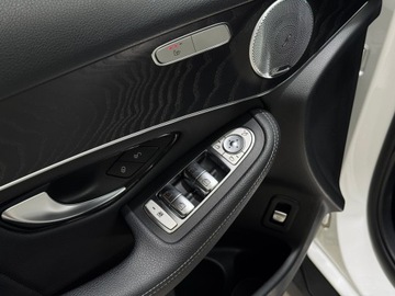 Mercedes GLC C253 SUV 2.0 250 211KM 2019 Mercedes-Benz GLC 250 4-Matic AMG Line / Burmester, zdjęcie 18