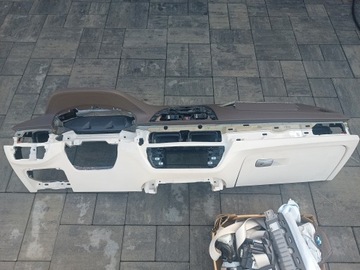 BMW 5 G30 G31 DESKA KONSOLA