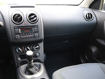 Nissan Qashqai I Crossover Facelifting  1.5 dCi 110KM 2012 Nissan Qashqai 1.5 dCi, Klima, Tempomat, zdjęcie 7