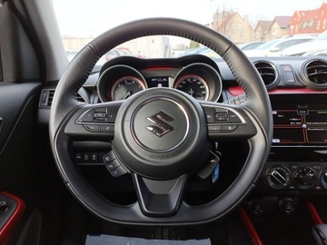 Suzuki Swift VI Hatchback Facelifting 1.2 DualJet SHVS 83KM 2023 Suzuki Swift 1.2 Dualjet SHVS Premium Plus CVT VI, zdjęcie 15