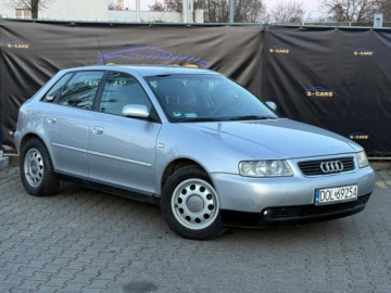 Audi A3 8L Hatchback 1.6 i 102KM 2000 Audi A3 Sportback Audi A3 1.6 b SUPER STAN EKONOMICZNY Zamiana, zdjęcie 1