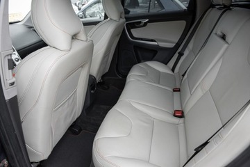 Volvo XC60 II Crossover D4 190KM 2017 Volvo XC60 Ocean Race 2.0 D4 190PS AWD Full Opcja! rej. PL Piękny Zadbany!, zdjęcie 8