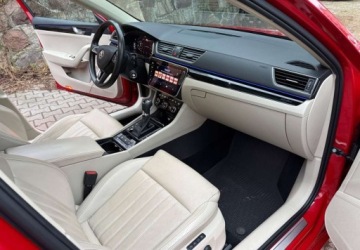 Skoda Superb III Liftback Facelifting 2.0 TSI 190KM 2019 Skoda Superb Skoda Superb 2.0 TSI LampK DSG 2.0 Benzyna 190KM, zdjęcie 22