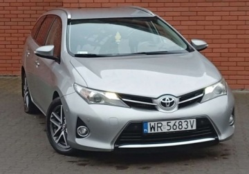 Toyota Auris II 2013 Toyota Auris Toyota Auris 2.0 Diesel 121KM, zdjęcie 2