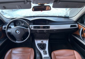 BMW Seria 3 E90-91-92-93 2010 BMW Seria 3 2,0d, Skora, Xenon, Parktronik, Idealny Stan, Klimatronik, Alu, zdjęcie 12