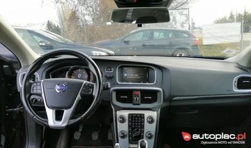 Volvo V40 II Hatchback 1.6 D2 115KM 2015 Volvo V40 II 1.6 1,6 D2 OCEAN RACE, zdjęcie 8