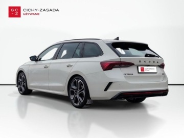 Skoda Octavia IV RS Kombi 2.0 TDI SCR 200KM 2023 Skoda Octavia RS, Head-Up, Matrix, Kamera, Asystenci, Ambiente, Hak 2.0, zdjęcie 3