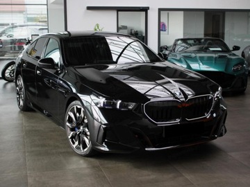 BMW Seria 5 G90-91 Touring 2.0 520d 197KM 2025 BMW Seria 5 520d xDrive Sport Sedan 2.0 (197KM) 2025, zdjęcie 1