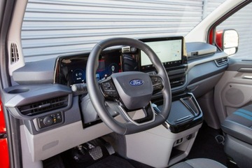 Ford Tourneo Custom II  L1 2.5 Plug-in Hybrid  232KM 2025 Ford Tourneo Custom 8-OSÓB L1H1 Hybryda Plug-In, zdjęcie 17