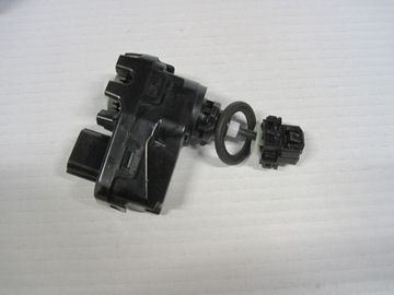 MAZDA 3 BM 13-18 SILNICZEK REGULACJI LAMPY XENON