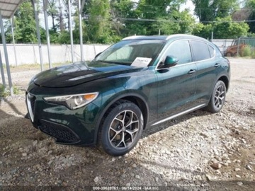 Alfa Romeo Stelvio SUV 2.0 Turbo 280KM 2018 Alfa Romeo Stelvio 2018 Alfa Romeo Stelvio Ti AWD 2.0 Benzyna 280KM, zdjęcie 2