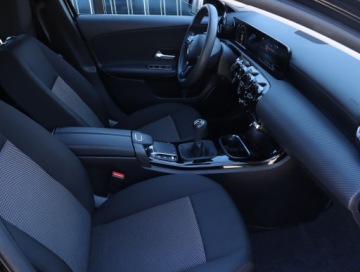 Mercedes Klasa A W177/V177 Hatchback 1.3 160 109KM 2020 Mercedes A A 160, Salon Polska, Serwis ASO, Klima, zdjęcie 8